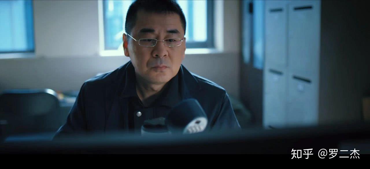 如何评价陈建斌主演的电视剧三叉戟