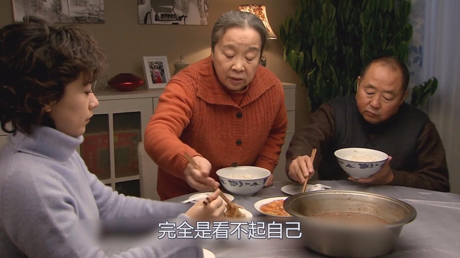 儿子出差不在家儿媳妇的行为让婆婆感动太现实了