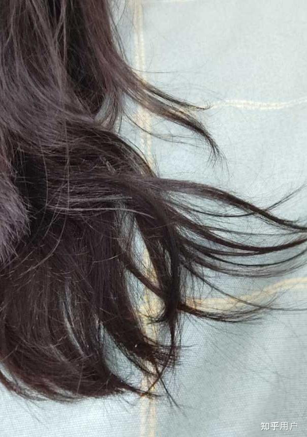 为什么干燥洁净的头发也会一缕一缕的