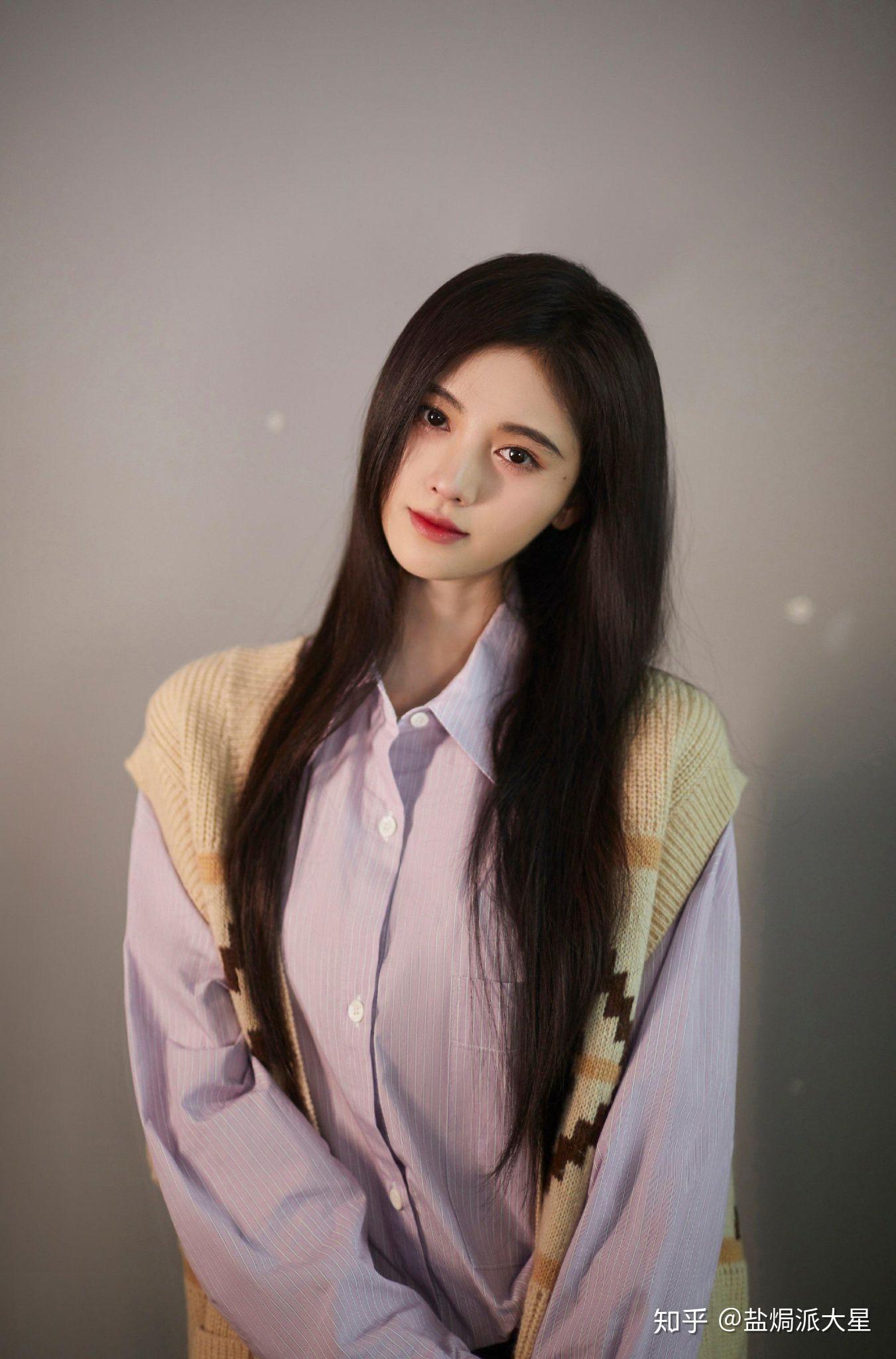 鞠婧祎有哪些出圈神图