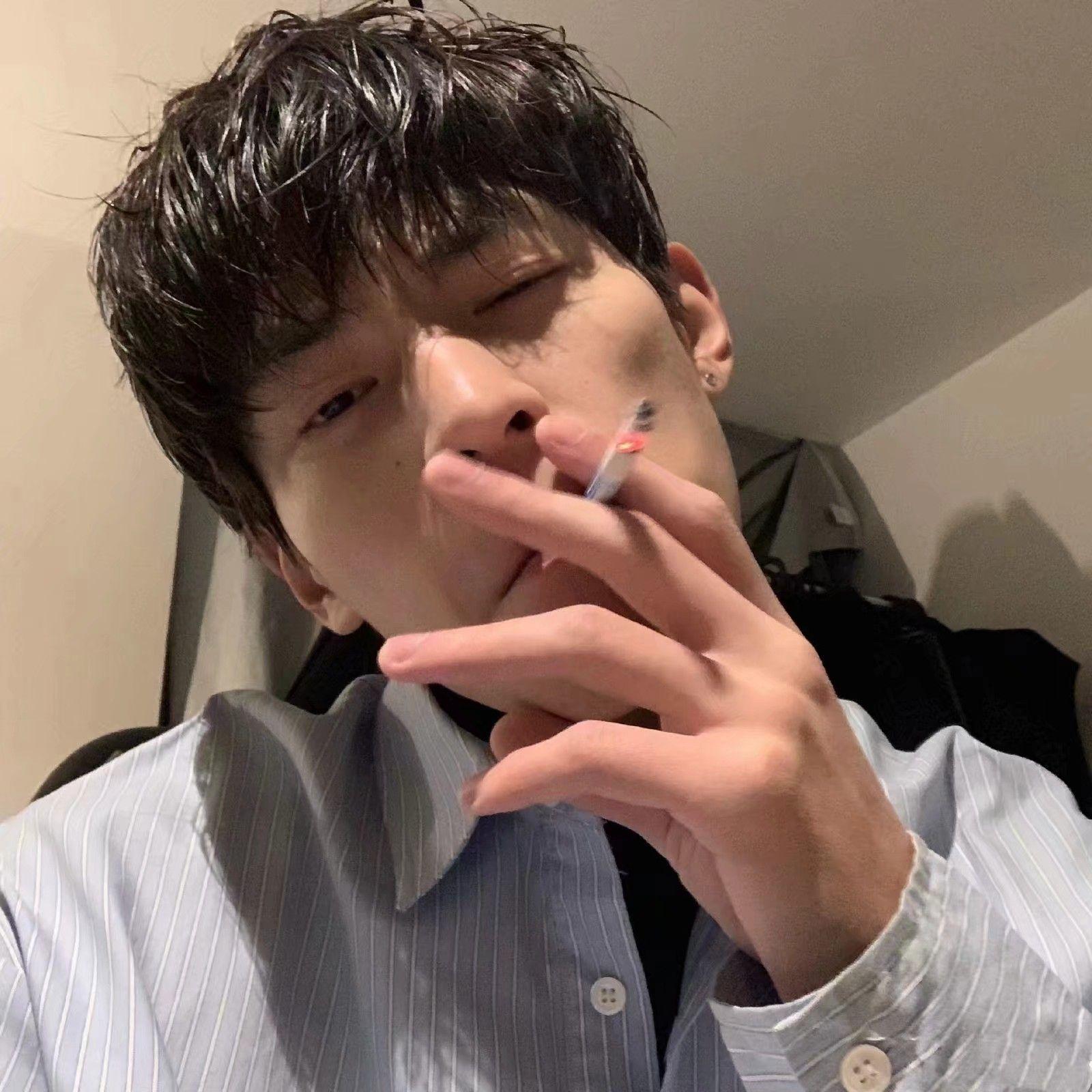 男生用什么头像比较吸引男生