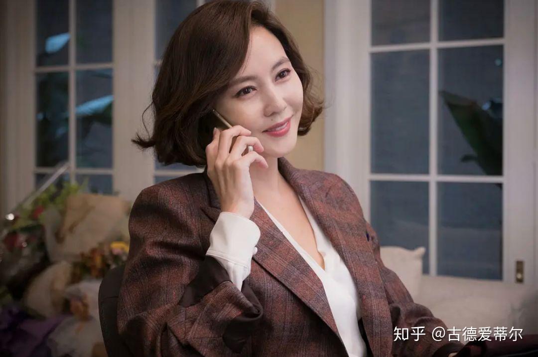 娱乐圈里有谁是天生大女主的长相