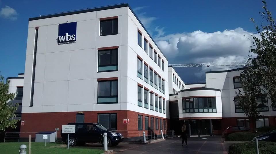 已认证的官方帐号 2 人 赞同了该文章 华威商学院(wbs)是华威大学旗下