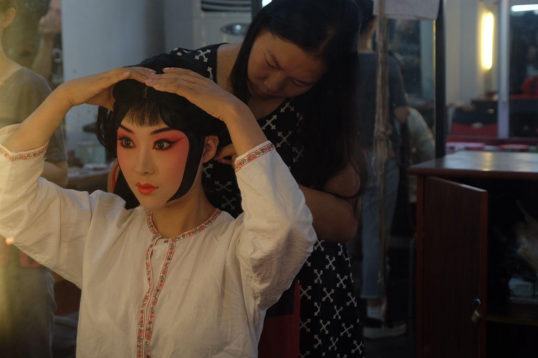 青衣和花旦妆容上的区别? - 知乎