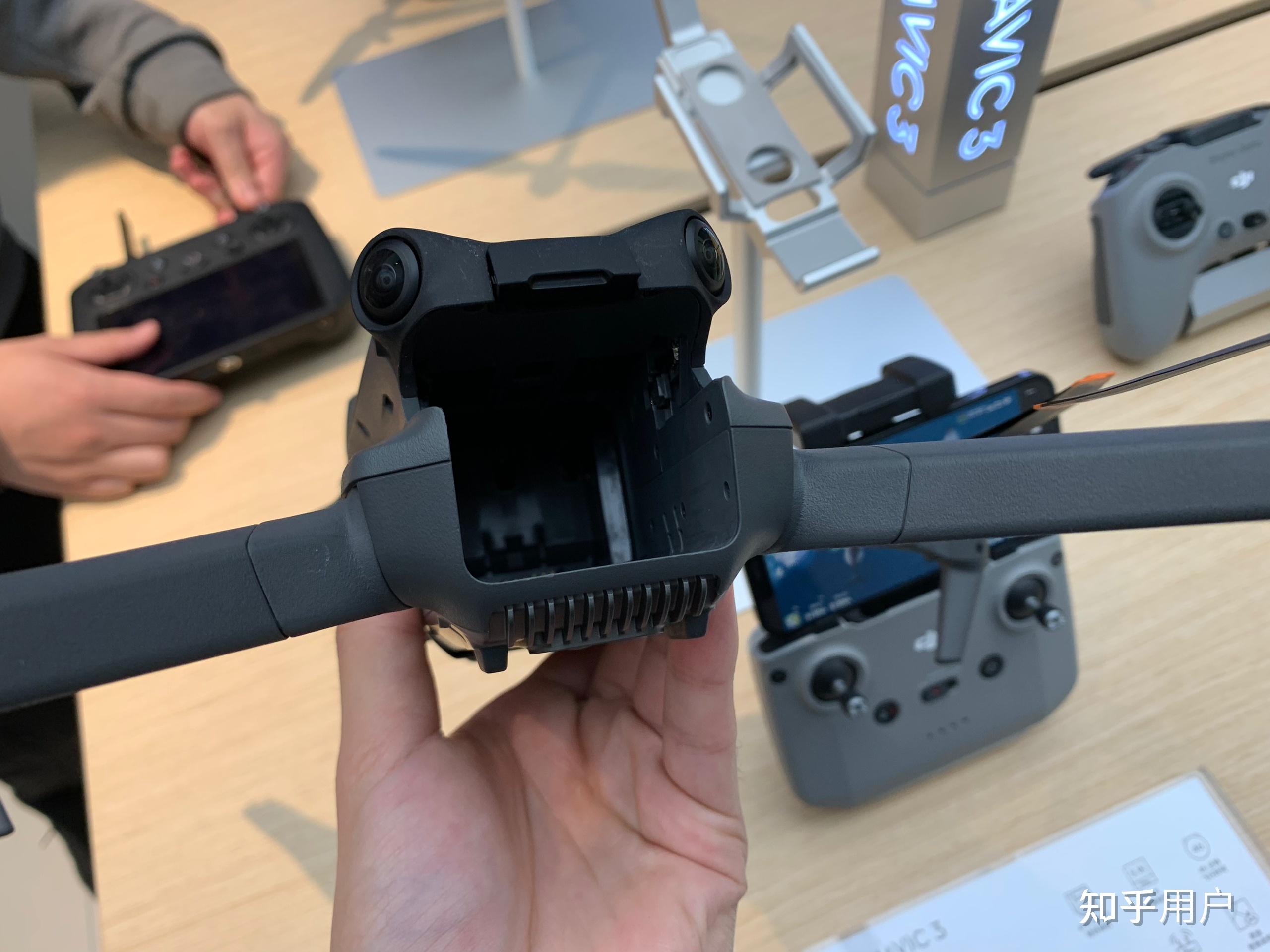 如何评价大疆2021年11月5日发布的djimavic3无人机