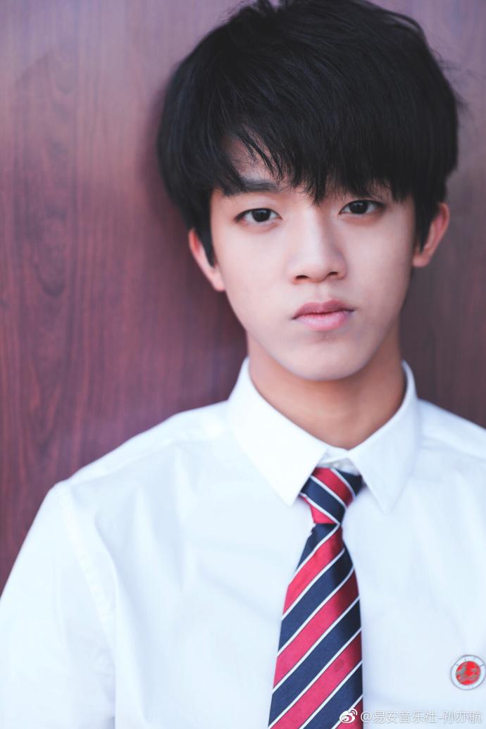 如何评价屠夫二代和易安音乐社成员长相以及以