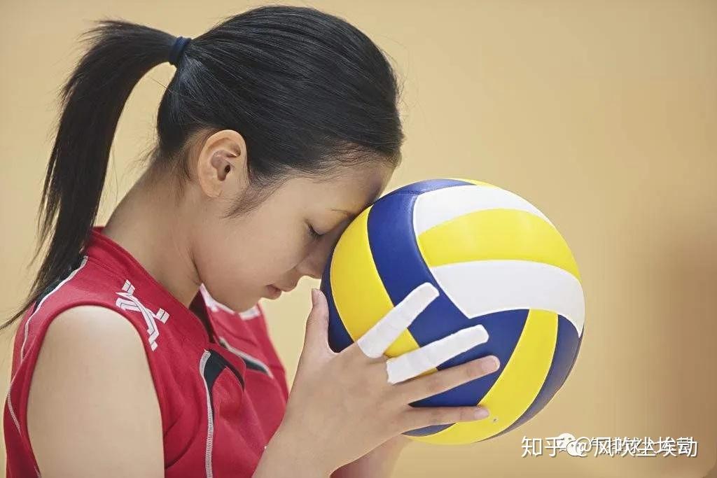 阿兰学打气排球系列之气排球球性练习