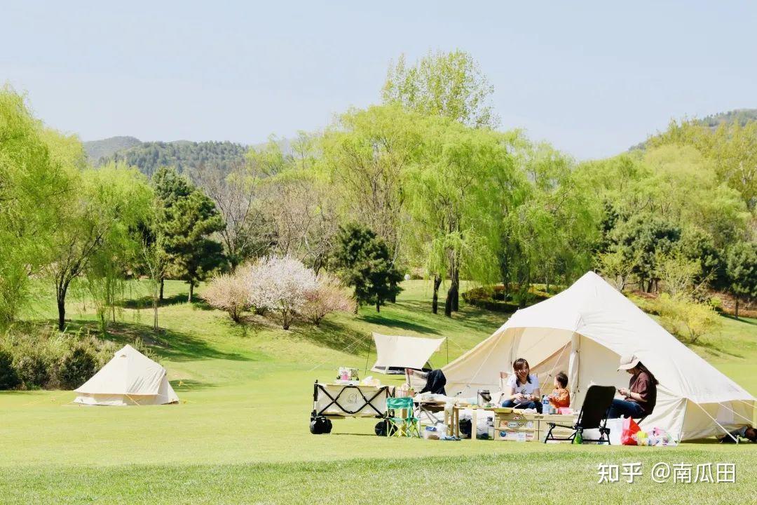 草坪为席,以山水为伴,带上你的家人,朋友,来akidcamp白鹭运动营地来一
