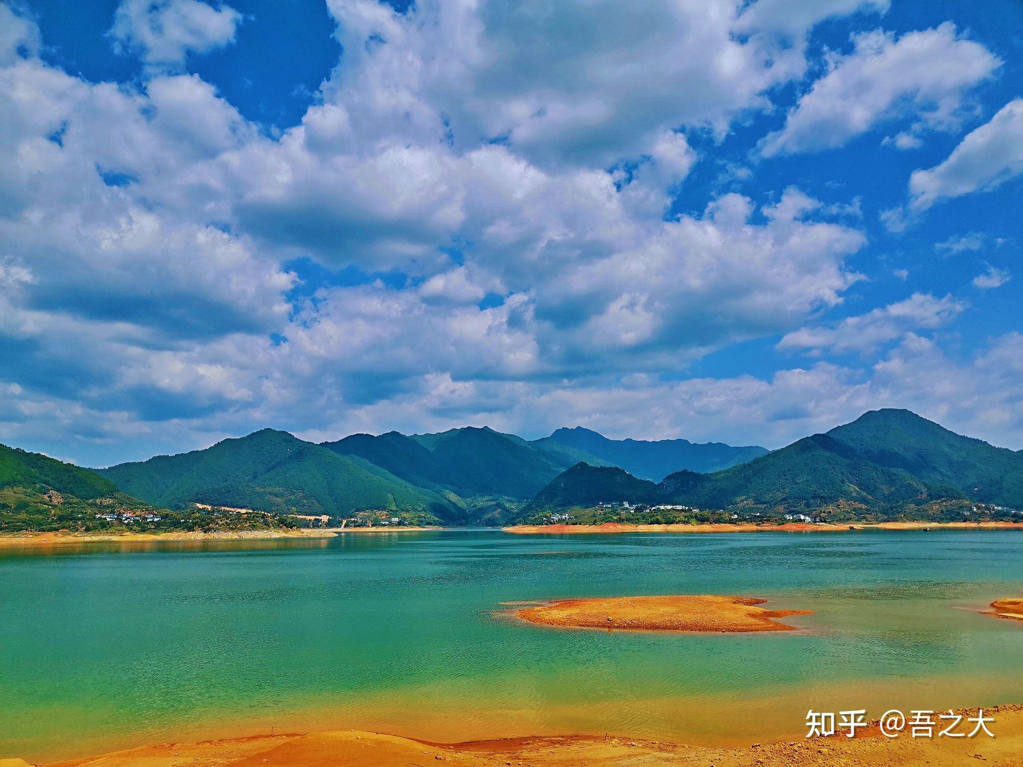 暑假去东江湖，每天都可见雾漫小东江，导游说遇见需缘是骗人_简安然_新浪博客