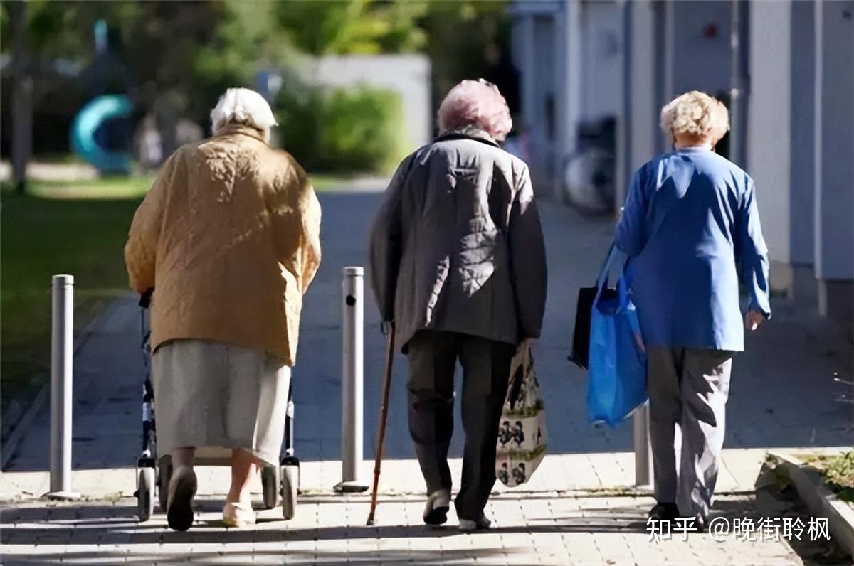 日本陷入“多死社会”:5100座火葬场不够用,遗体竟住起旅馆 知乎