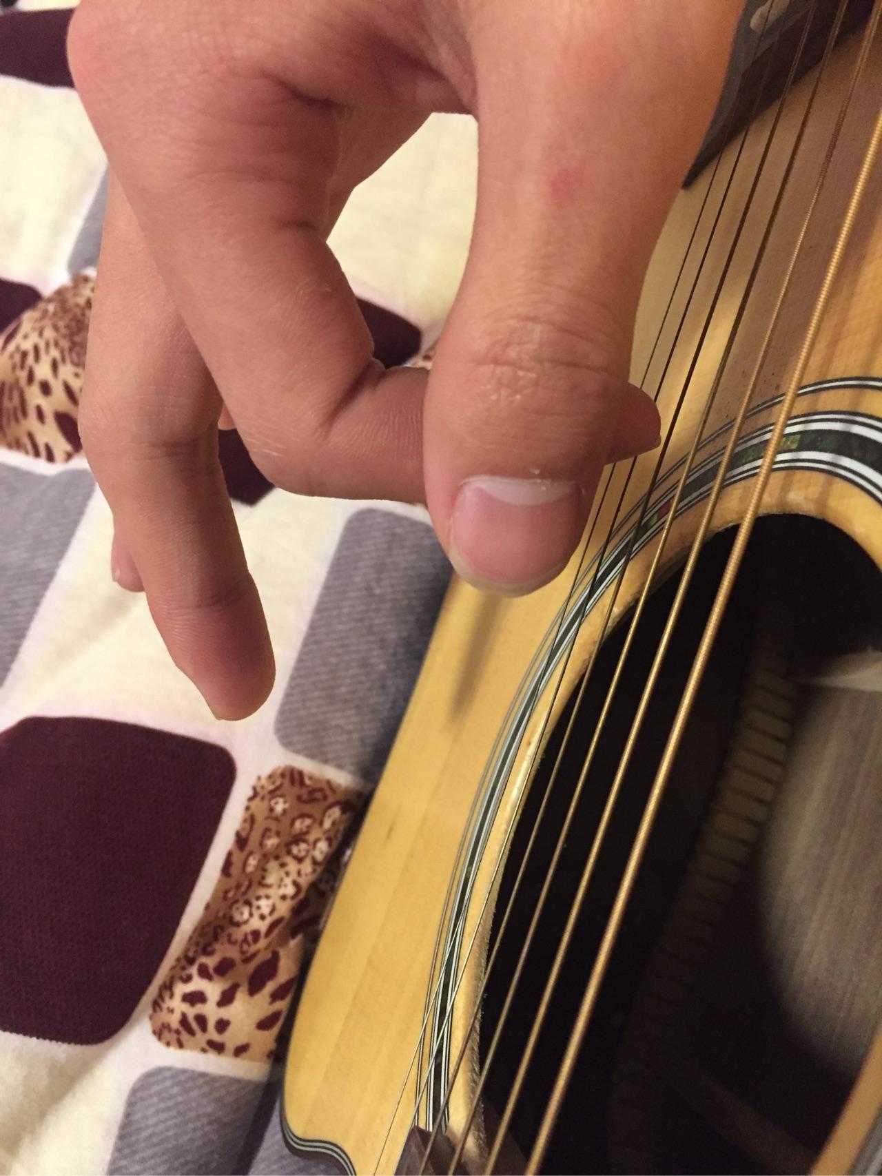 怎样的吉他扫弦手势才是正确的手势?可以达到最好的效果? 