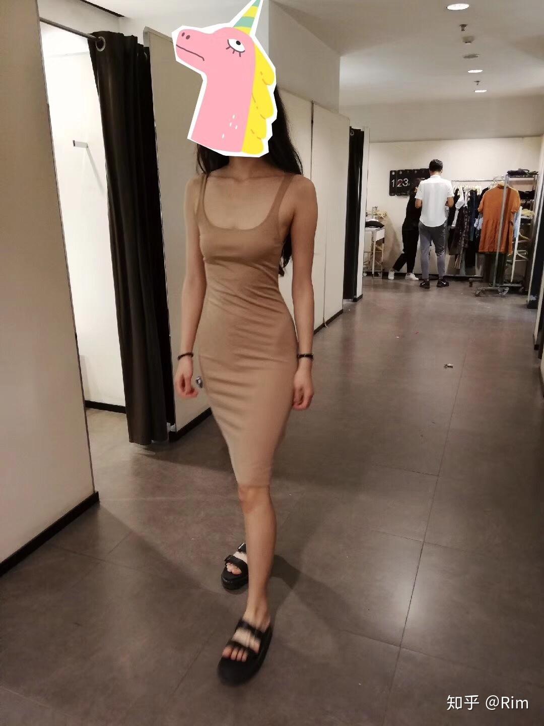 女生长的丑,但身材好是一种怎样的体验?