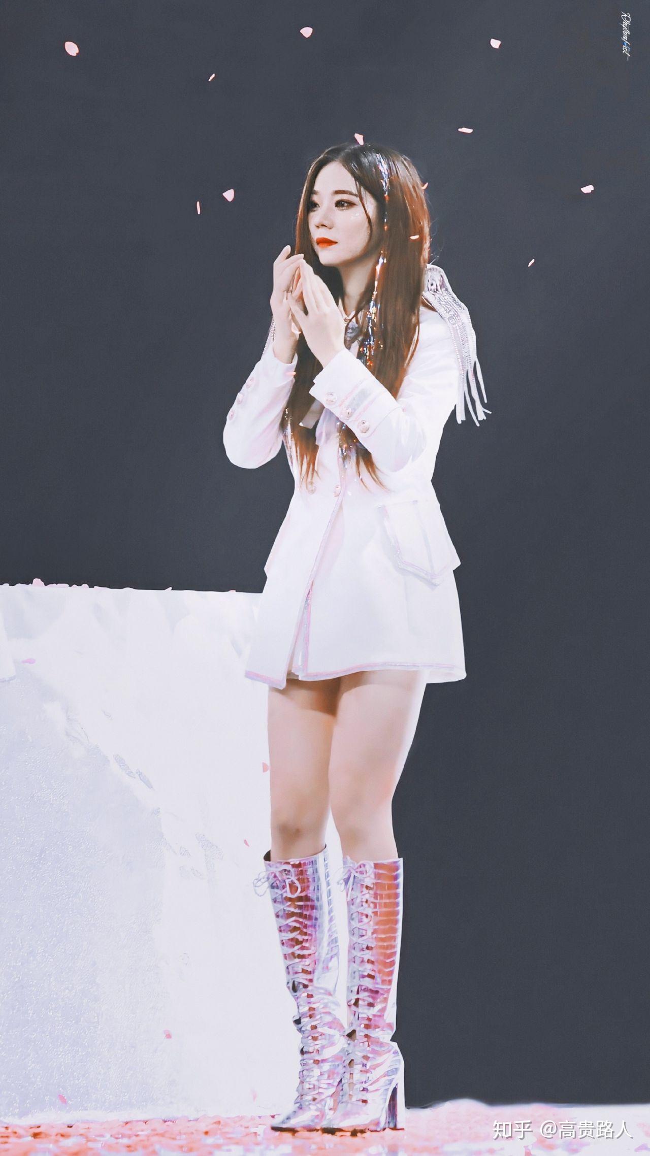 有没有创造101紫宁的美图?或者说说紫宁的资源经历之类的?