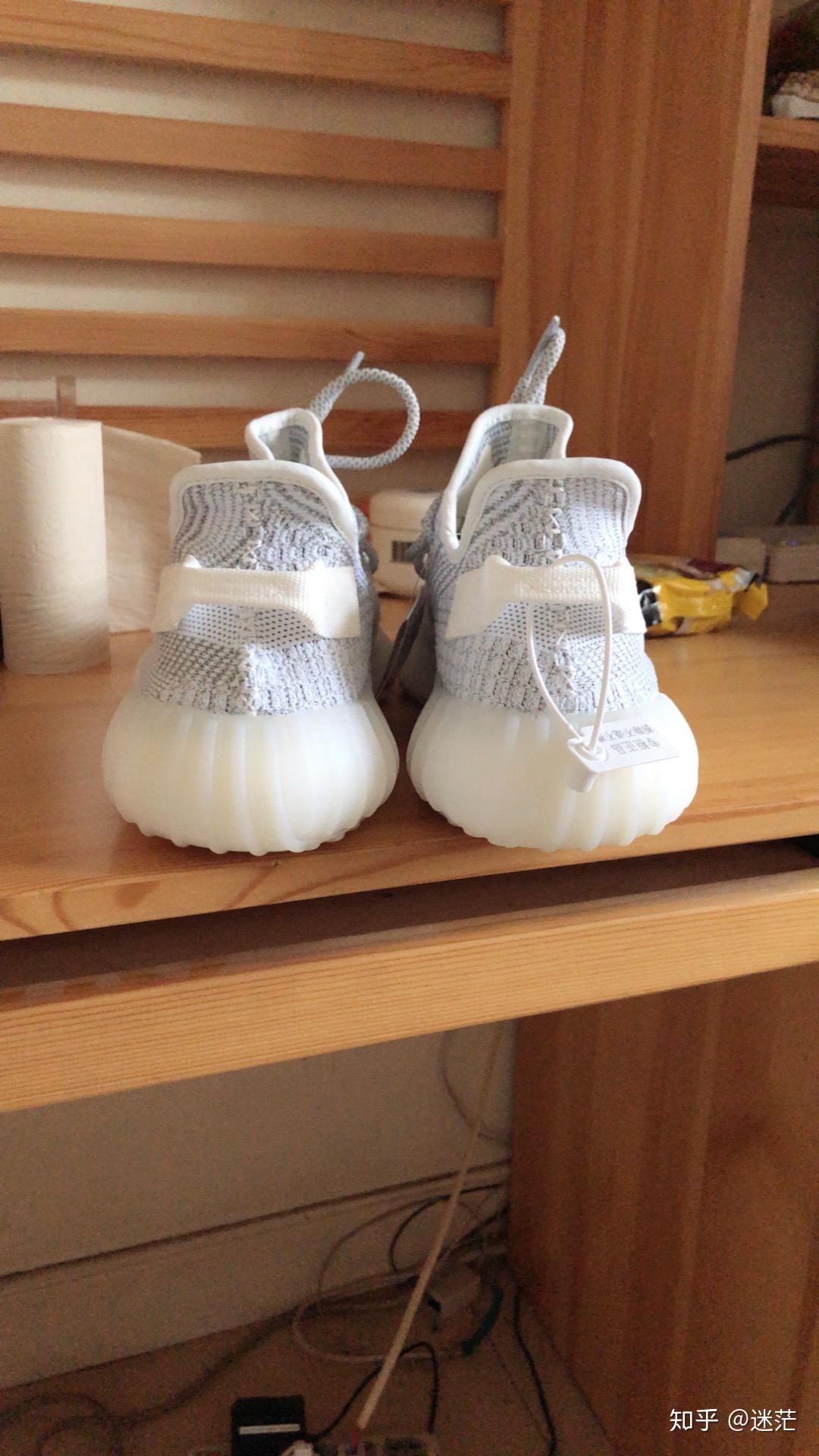 第一次买假椰子yeezy350什么ck毒版570买的不知道值不值有没有懂的