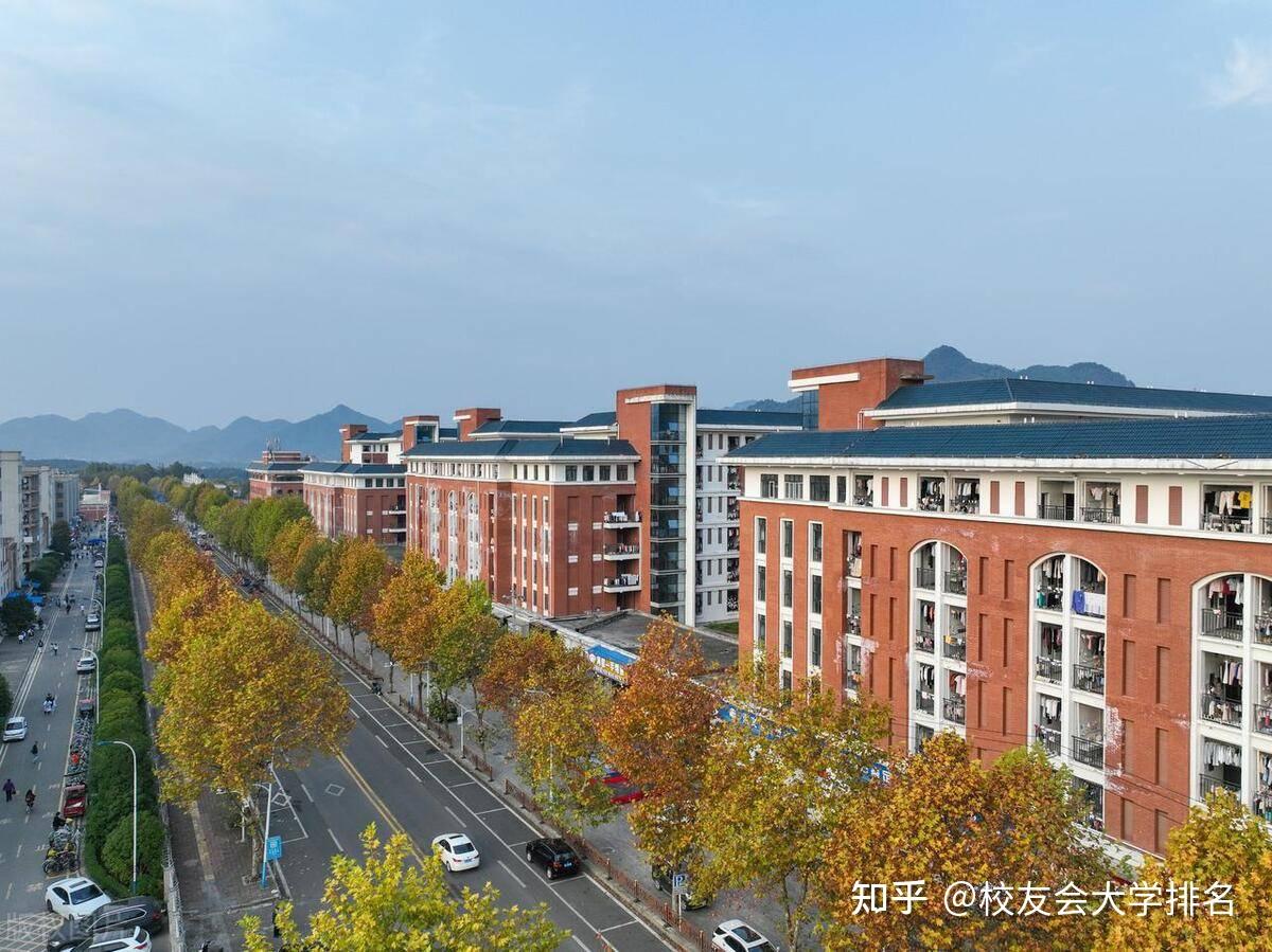 校友会2024上饶市大学排名上饶师范学院江西医学高等专科学校勇夺榜首