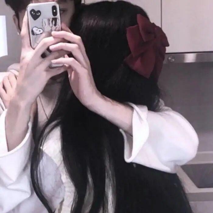 跪求女生被抱在怀里的情头有吗?