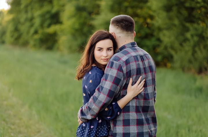 夫妻在一起,多一些包容和理解,少一些自私与任性;多一些尊重与体谅,少