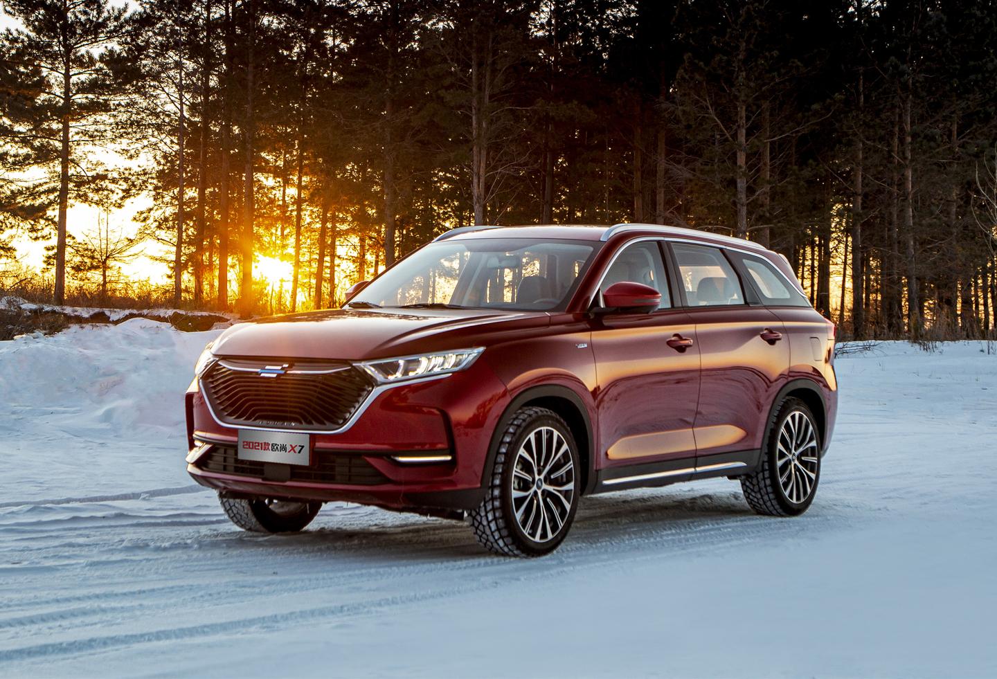 轴距超瑞虎87万多起售2021款长安欧尚x7上市