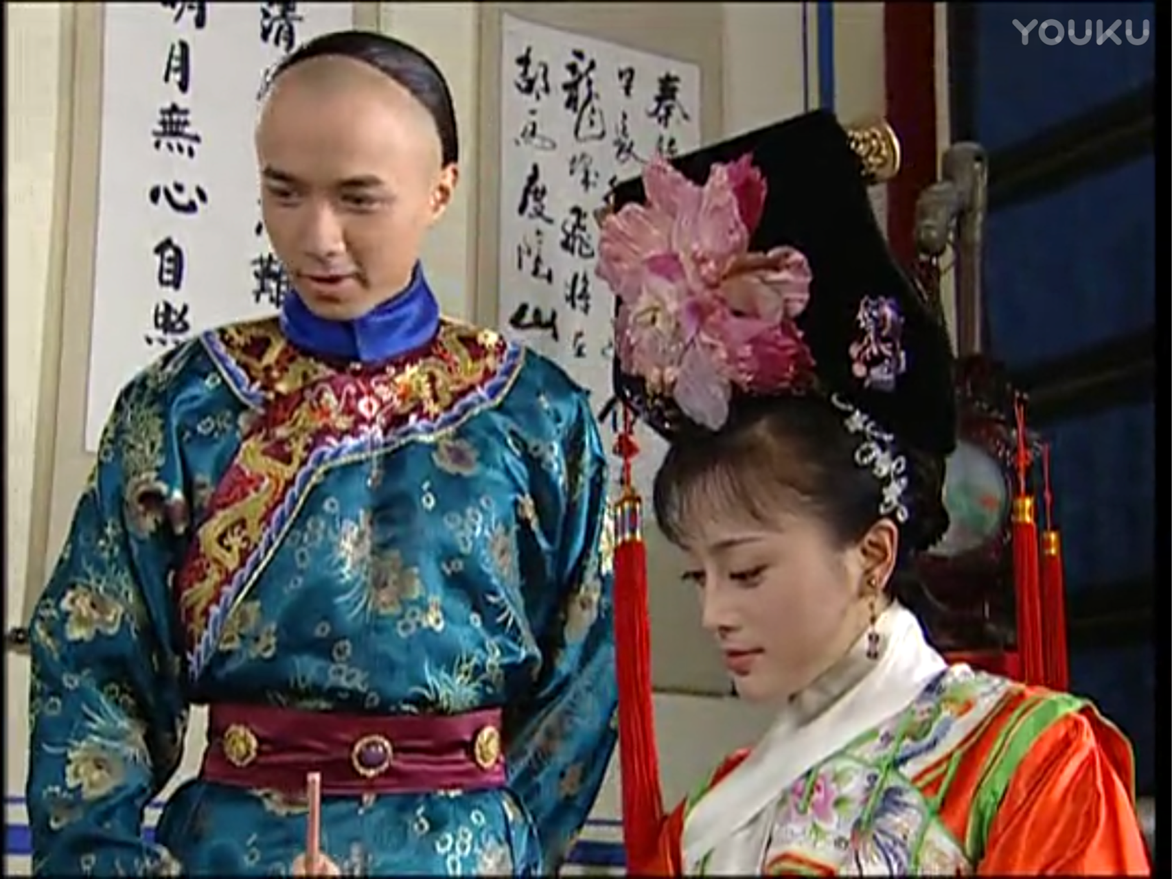 《还珠格格》中知画如何做才能打败小燕子,得到五阿哥,改变自己的可悲