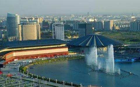 跑步路线065河南郑州郑东新区cbd龙湖外环路