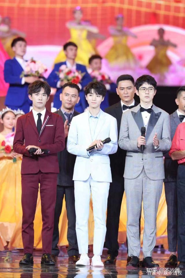 tfboys的真实身高如何有百度百科所说的这么高吗