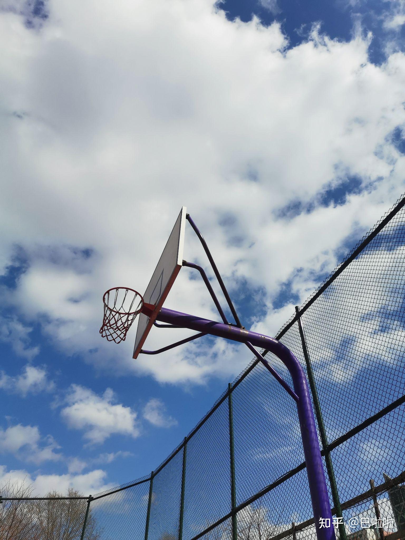 你见过的最美篮球场?