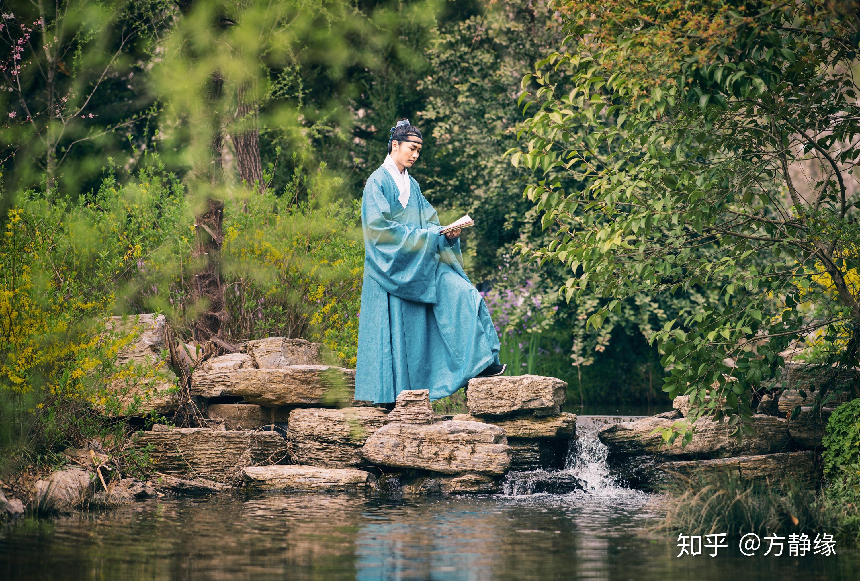 男生穿什么汉服好看? - 知乎