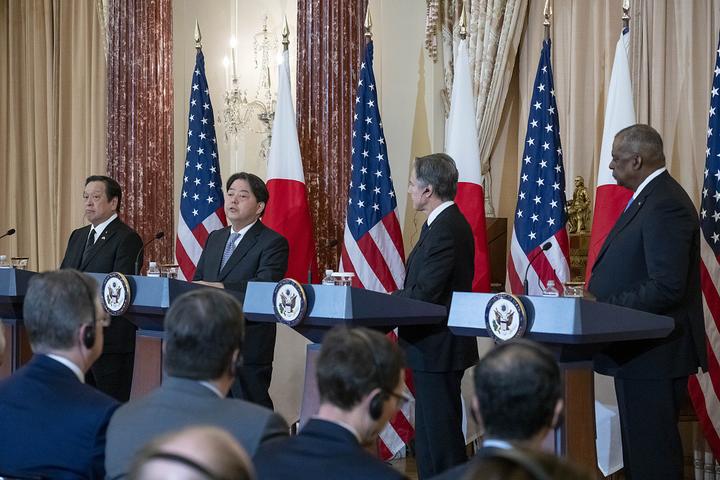 美日加紧军事勾连,战略上藐视它,战术上重视它 - 知乎