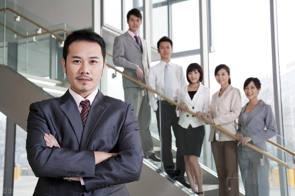 初创公司招人是人群战术好呢?还是精英战术好