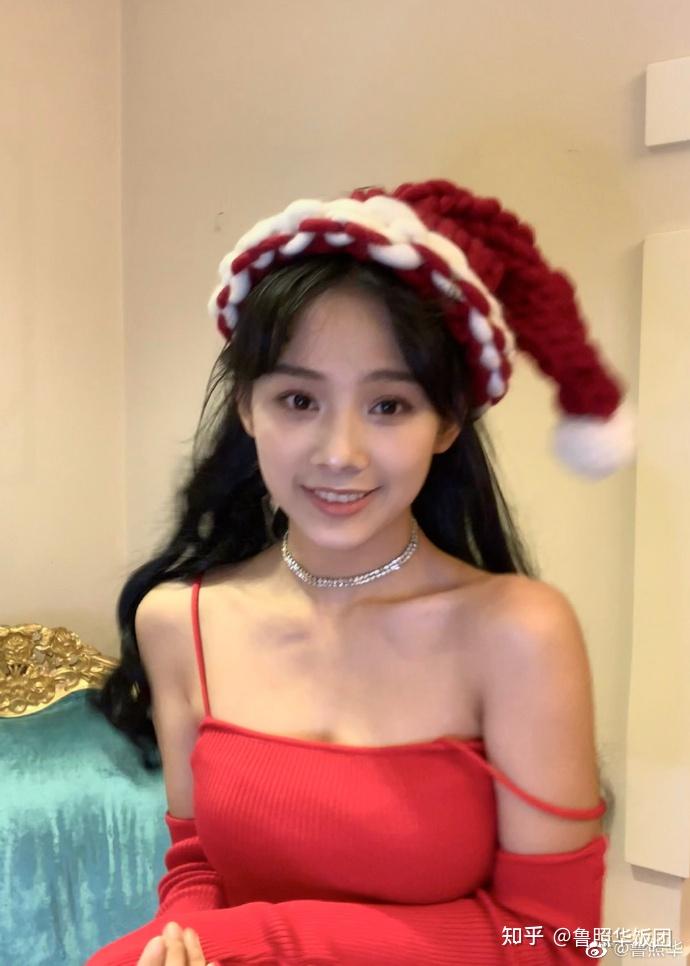 鲁照华写真美图010期心地善良干净清爽舒适的容貌