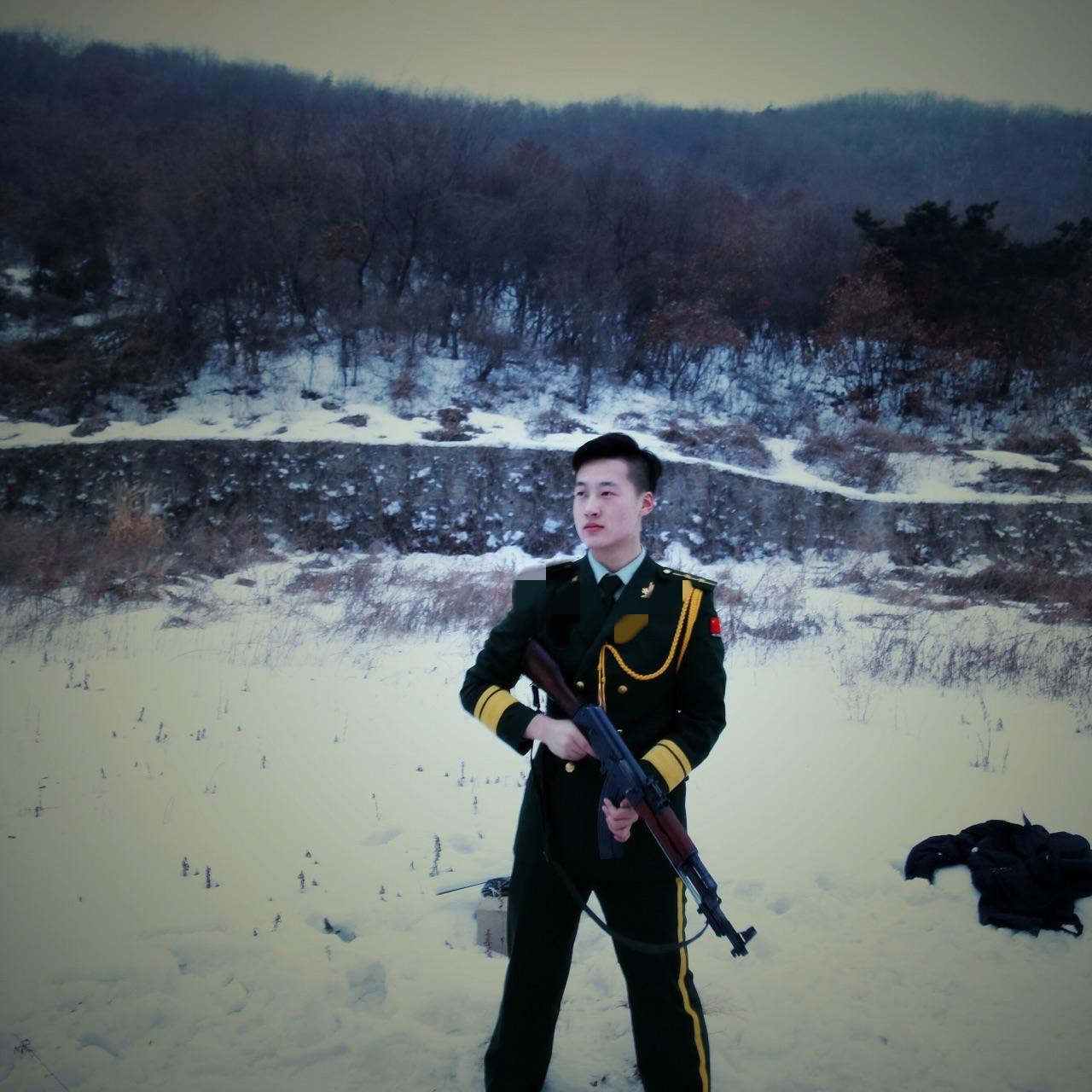 大学去当兵回来再读大学是种什么体验?