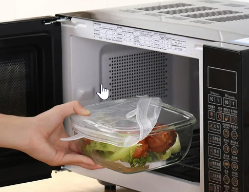 微波炉热饭时,要不要盖保鲜膜?