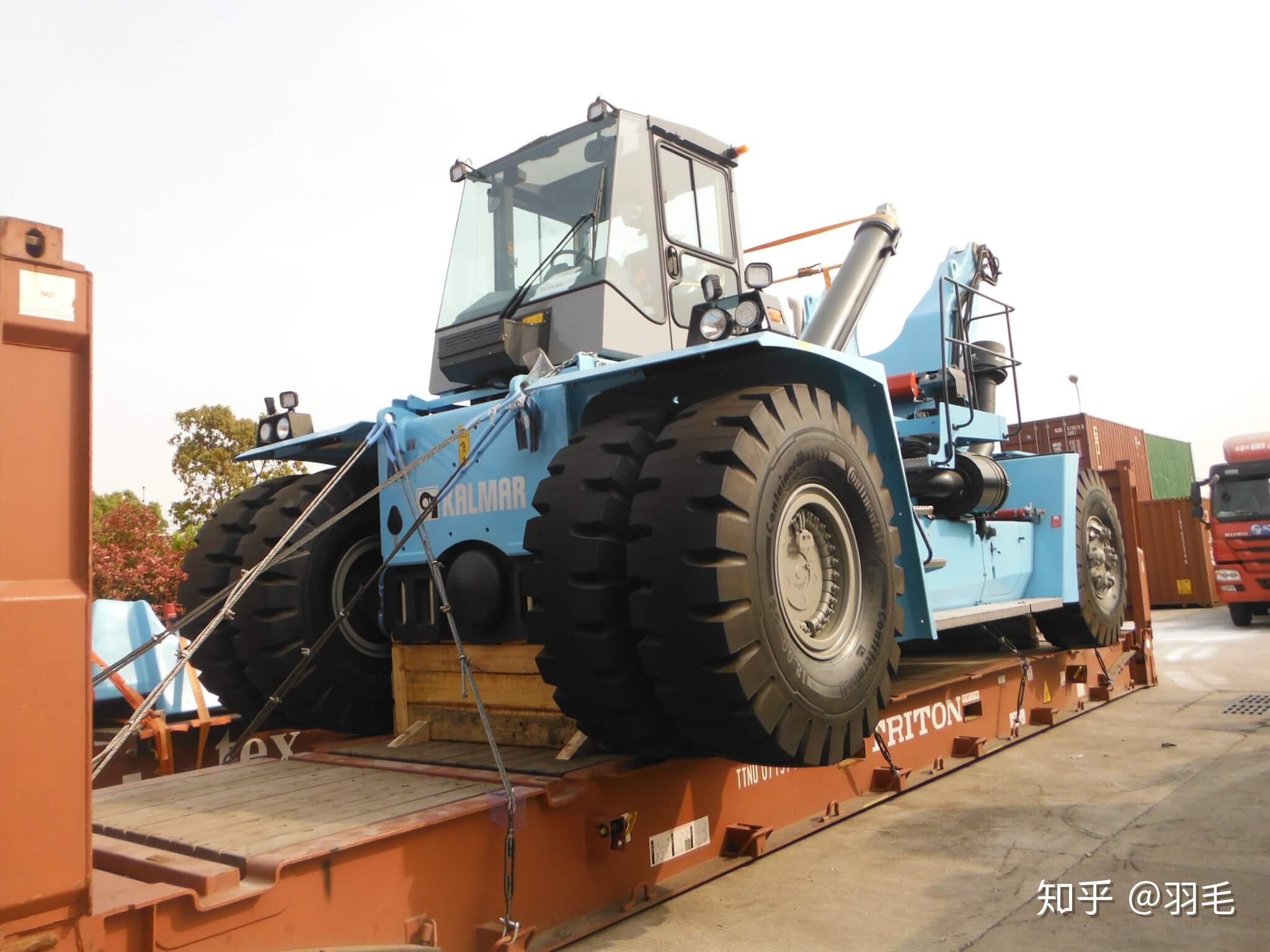 怎么把装载机装进集装箱