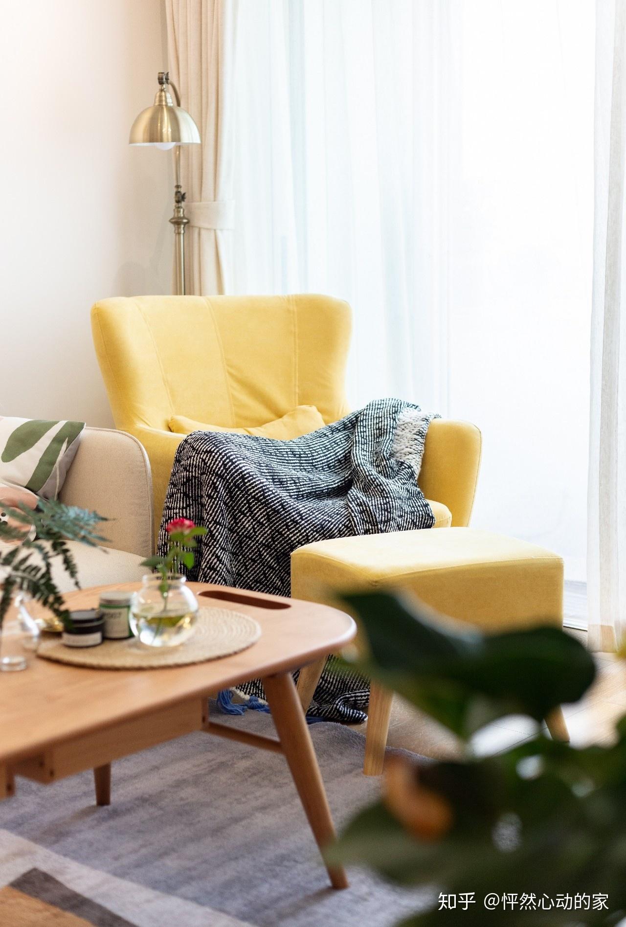 她买下90㎡两室一厅樱桃木家具暖色调打造简单温馨的复古风