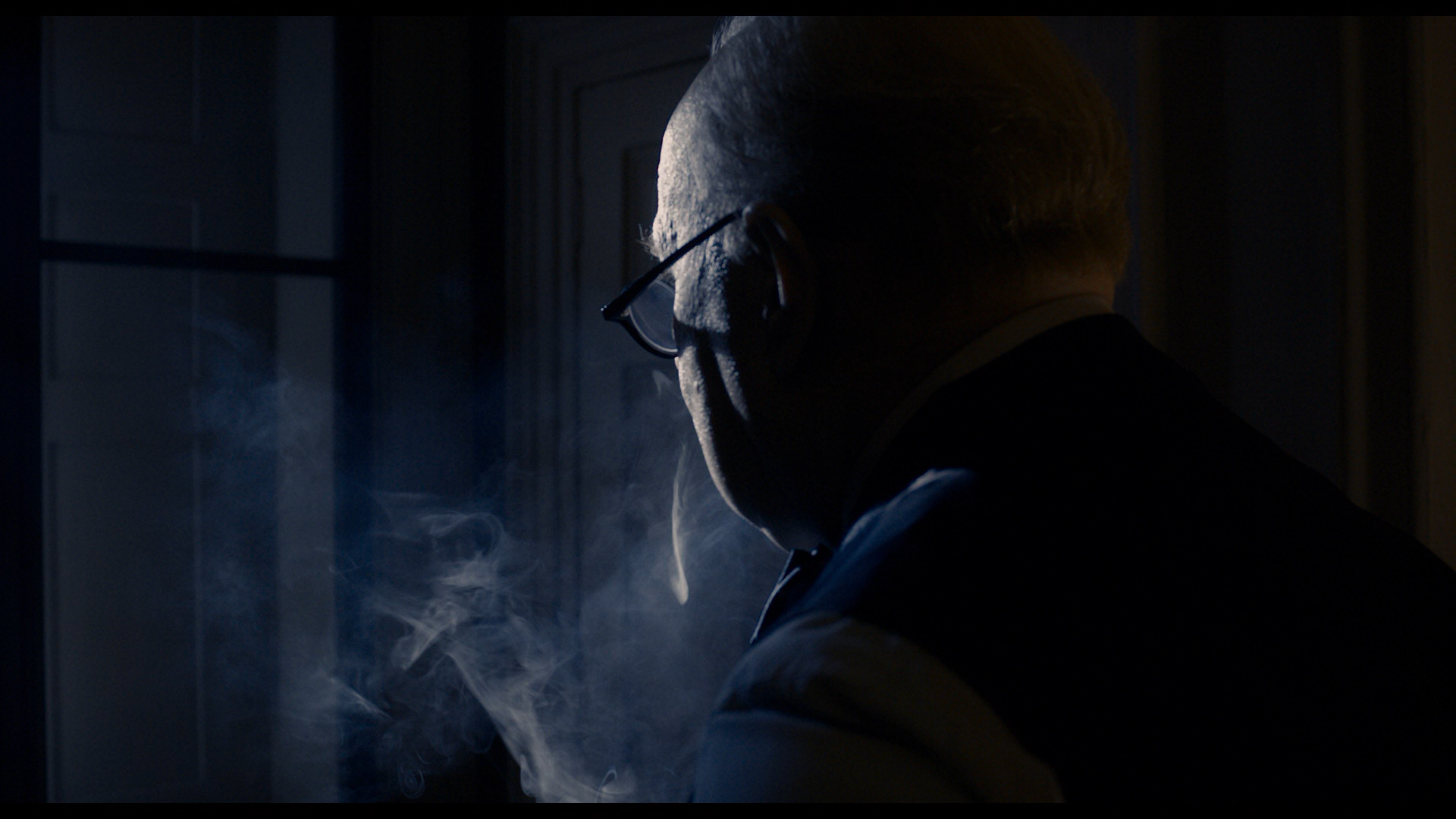 有没有至暗时刻的壁纸? - 知乎