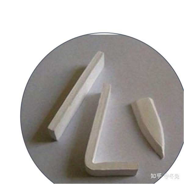 1,硅胶假体:分为l型和柳叶型,品牌有国产和韩国进口,价格在6k-1.