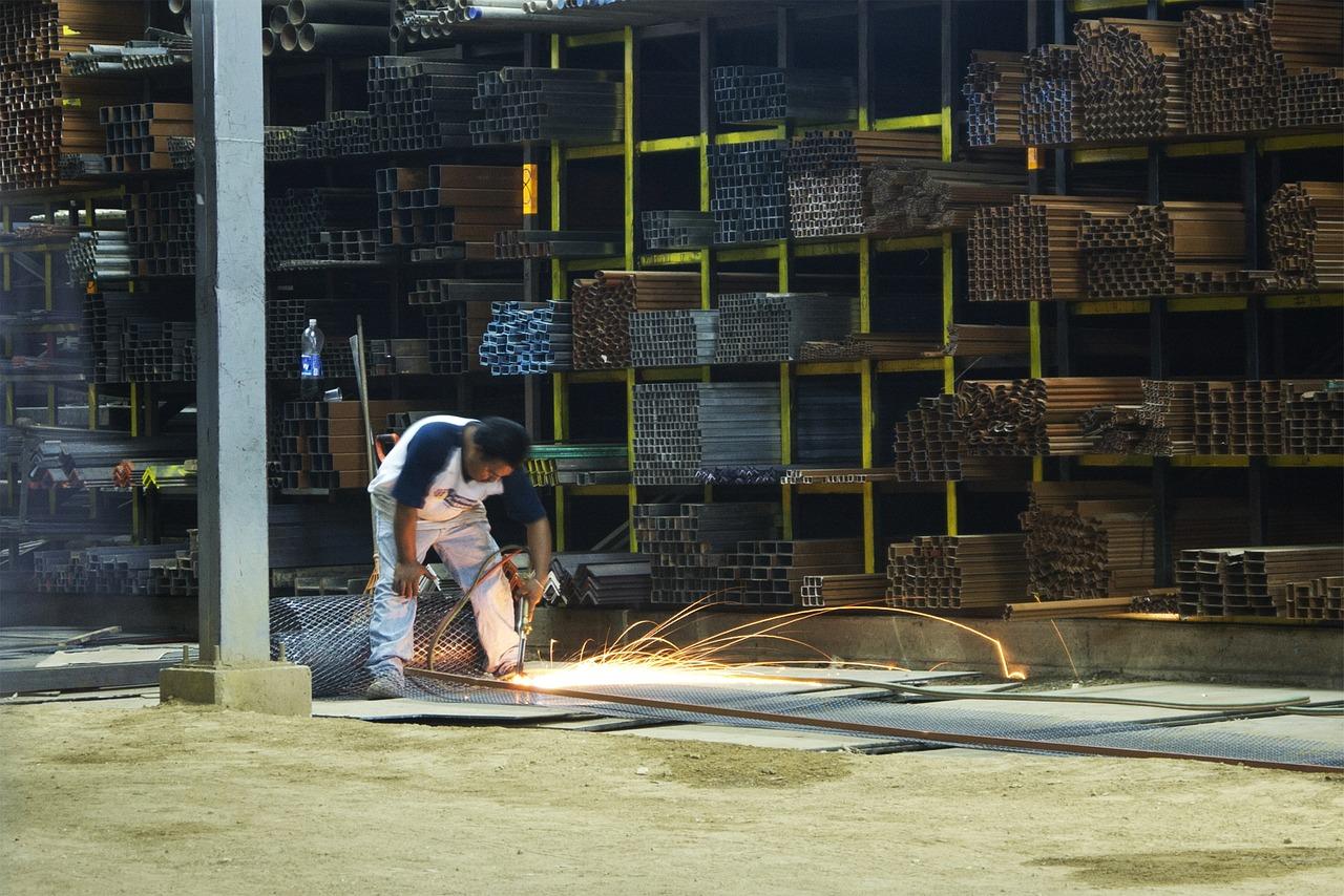 2. 墙面铺贴专家