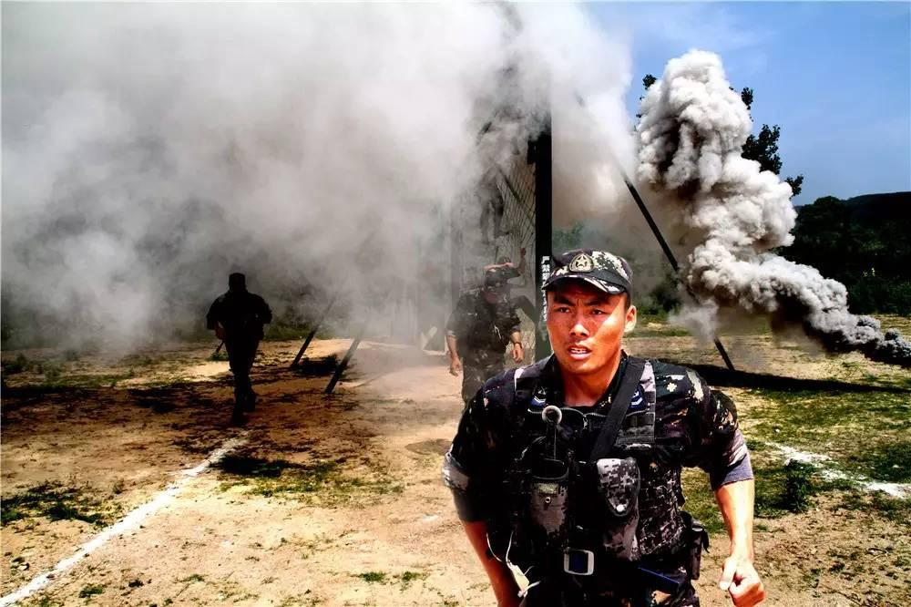 雷神出击演绎小的精彩