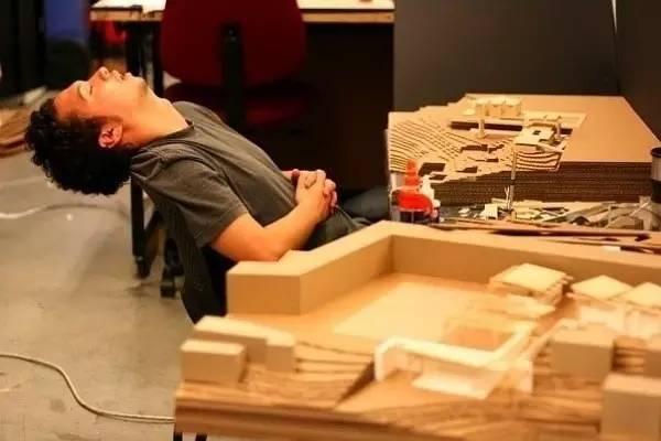 设计师该如何看待加班? - 知乎