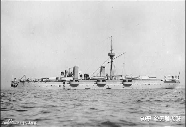 超武号甲带巡洋舰主尺寸:舰长93m,宽13.8m,吃水5.