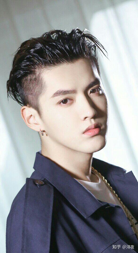 中国现在的年轻男演员是不是越来越娘了或者说向着人妖方向越走越远了