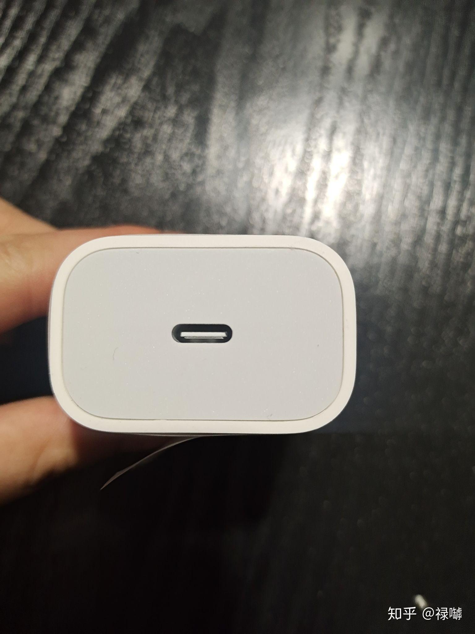 苹果11promax美版充电头是真的吗