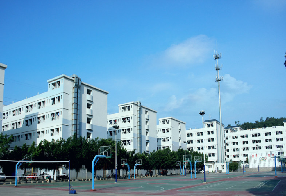 广东南方职业学院环境图片