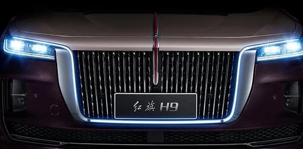 红旗h9的设计具有很强的辨识度,独特的新红旗车标与前机盖以及中网