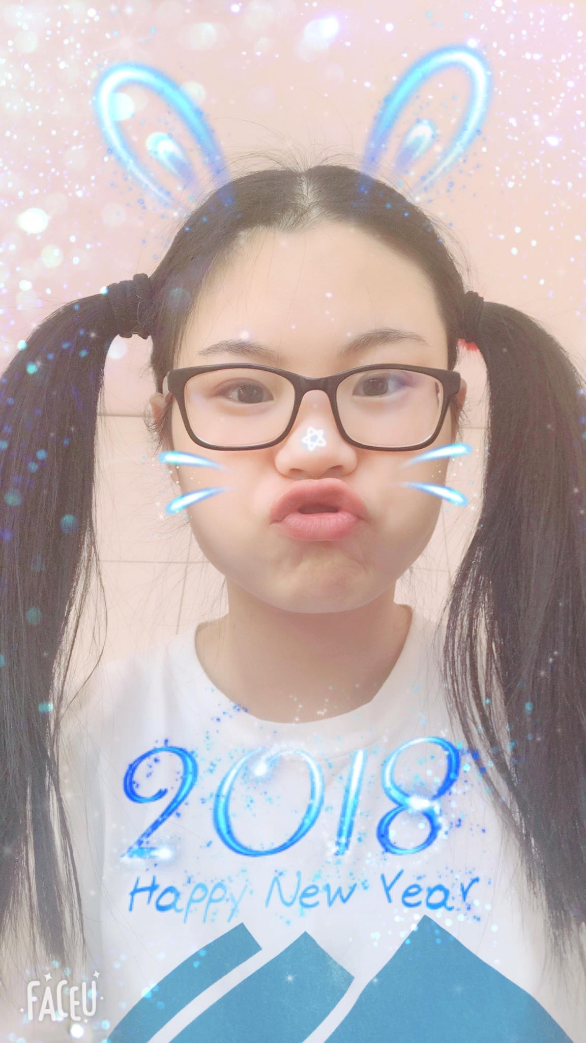 怎么拥有一个超可爱的女朋友 v2-f06d3bf601de085c292f5eb62a8786de_r.jpg