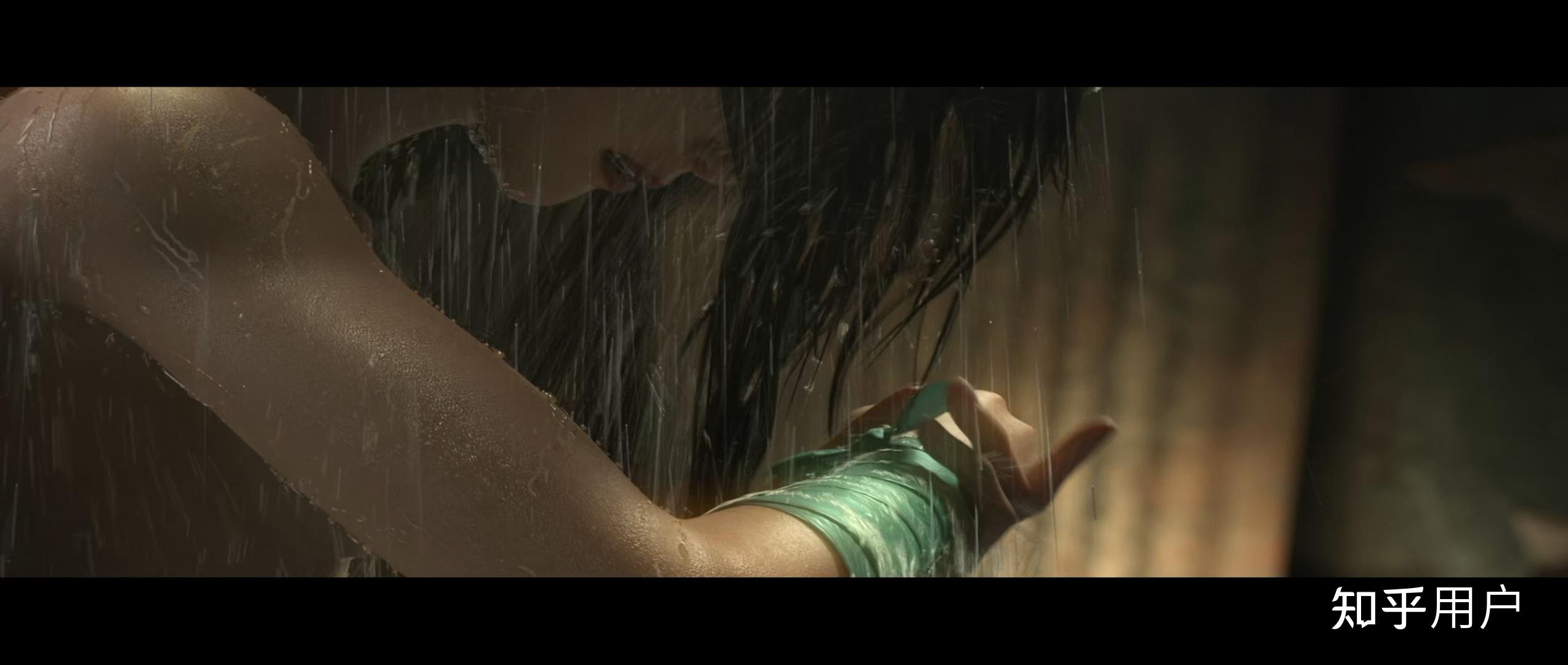 白蛇2青蛇劫起里面小青在洗澡时是不是露点了?可能是我看错了,求正解?