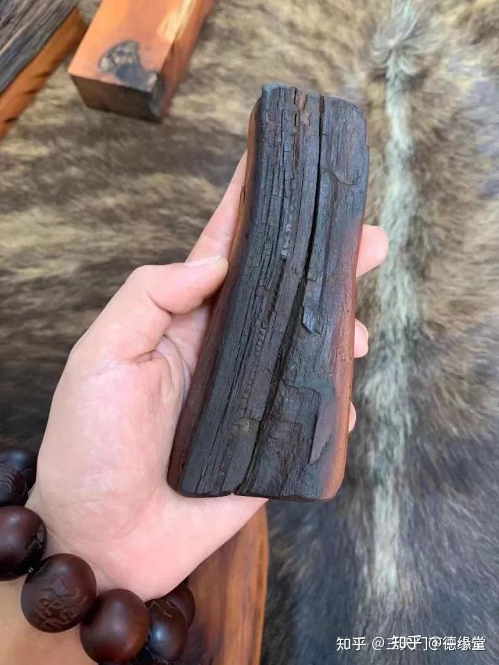 乡下老大爷家收的雷击枣木