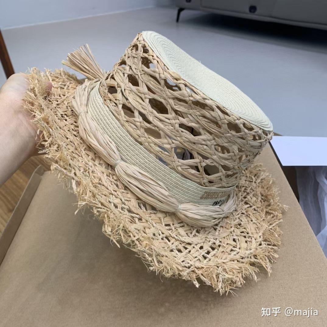 迪奥拉菲草帽