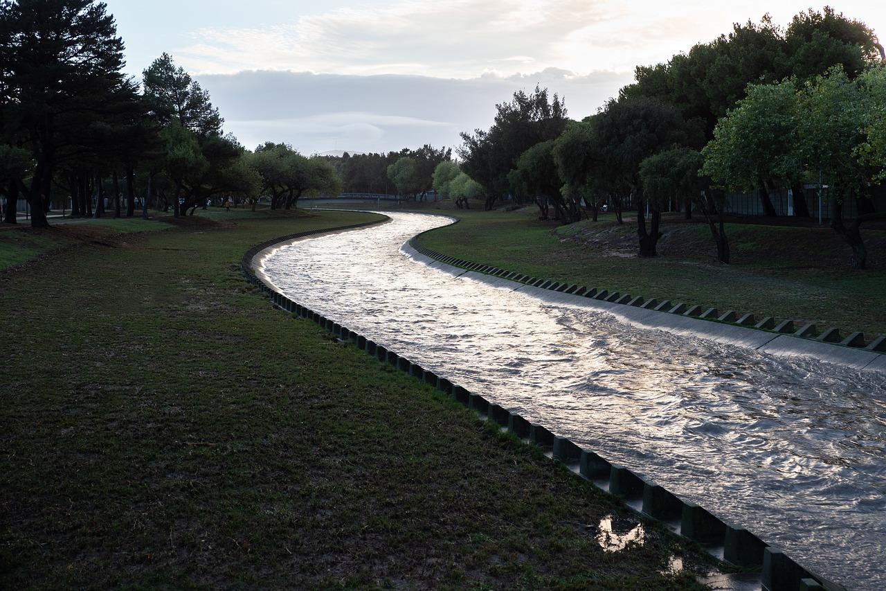 3. 盐塘河畔好去处