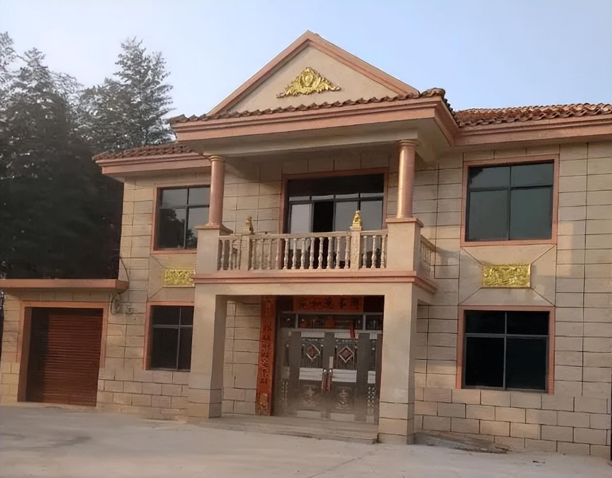 在城市只有呼吸不要钱无数人选择回村盖房独享室外桃园